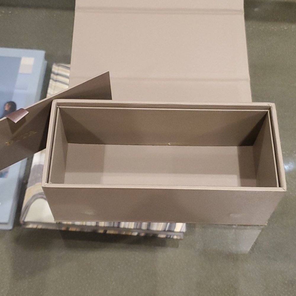 Accessory Box - Picture 4 of 4
